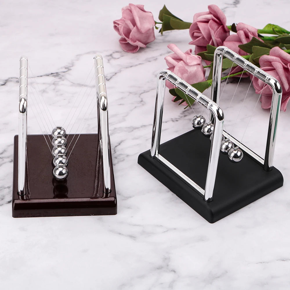 Newton's Cradle Desk Table Decor Metal Pendulum